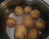Foto del paso 1 de la receta: Bolas de patatas rellenas de carne