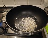 A picture of step 3 of Spaghetti.