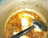 A picture of step 5 of Koftay ka salan.
