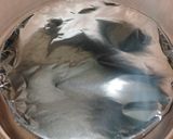 Foto del paso 5 de la receta: Chocoflan de tres leches a baño maría