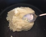A picture of step 1 of Powder milk cookies.