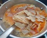 A picture of step 4 of Papad Methi sabji.