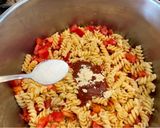 Foto del paso 3 de la receta: Fideos con tomate fresco
