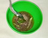 A picture of step 8 of Green salad with custard in tortilla cups.