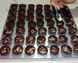 Foto langkah ke 6 dari resep Bronis kering bronis cokelat mini.