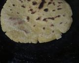 A picture of step 3 of Makki ki roti.