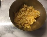 Foto del passaggio 1 della ricetta Biscotti con arance candite e nocciole