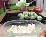 Foto langkah ke 6 dari resep Klepon lembut, tiba tiba jadi viral ?.
