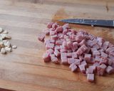 Foto del paso 2 de la receta: Espaguetis integrales con Sajonia al ajillo y toque picante