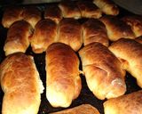 Foto del paso 3 de la receta: Pancitos de leche rellenos de jamón y queso