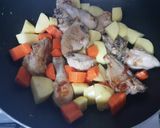 A picture of step 2 of Chicken Curry.
