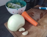 Foto del paso 1 de la receta: Pollo Arvejado