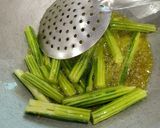 A picture of step 4 of Drumstick in gravy.