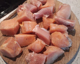 Foto del paso 2 de la receta: Pollo en pepitoria