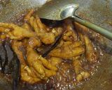 Foto langkah ke 7 dari resep Ceker ayam bumbu asem.