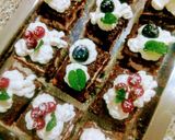 Foto del passaggio 4 della ricetta Dolcetti pan di Spagna e crema Chantilly