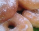 Foto langkah ke 8 dari resep Donat ku montok.