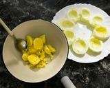 Foto del paso 1 de la receta: Huevos Rellenos