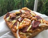 Foto langkah ke 4 dari resep Pizza Roti Simple.