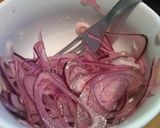 Foto del paso 2 de la receta: Cebolla lista para ensalada