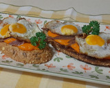 Foto del paso 3 de la receta: Tosta de porra con pimientos de piquillo