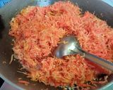 A picture of step 1 of Carrot Halwa.