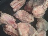 Cháo xương sườn lợn