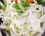 Hình bước làm 1 của món Canh chua bông so đũa tép sông!