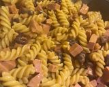 Párizsis tésztasaláta recept fázis 3 fotója