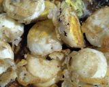 Foto langkah ke 10 dari resep Telur Rebus Krispi Saos Mentega.