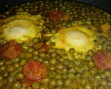 Foto del paso 2 de la receta: Guisantes en amarillo 🍳