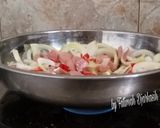 Foto langkah ke 4 dari resep Pizza Rumahan.