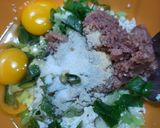 Foto langkah ke 1 dari resep Martabak Telur Tahu Kornet.