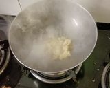 A picture of step 2 of Sabudana.