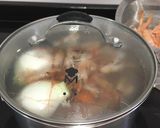 Foto del paso 1 de la receta Marmitako con atún y gambas en olla cocotte