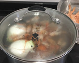 Foto del paso 1 de la receta: Marmitako con atún y gambas en olla cocotte
