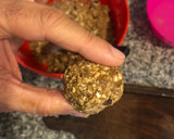 Foto del paso 5 de la receta: Cookies de avena, coco y chips 💗