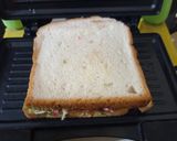 A picture of step 4 of Mix Veg sandwich.