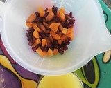 Foto del paso 1 de la receta: Muffins Navideños de frutos secos y mazapán