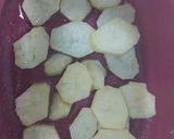 Foto del paso 1 de la receta Tarta de pisto, base de patatas, con huevos y tiritas de jamón