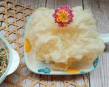Hình bước làm 2 của món Bánh tráng chiên xúc hến xào