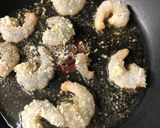 Une image de l'étape 2 de Tortillas aux crevettes panées et son coleslaw.