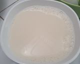 Foto langkah ke 1 dari resep Donat Empuk tabur Gula Halus.