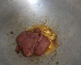 Foto langkah ke 3 dari resep Kentang + Saus Kornet.