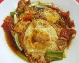 Foto langkah ke 5 dari resep Telur Ceplok Kuah Kecap.