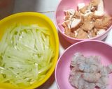 Foto langkah ke 2 dari resep Tumis Labu Udang Tahu.