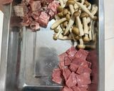 Foto langkah ke 1 dari resep Beef Mushroom Baked Rice.
