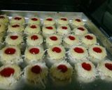 Foto langkah ke 3 dari resep Thumbprint cheese🍓.
