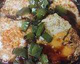 Foto langkah ke 5 dari resep Telur Ceplok Bumbu Kecap.