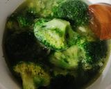 Brokkoli krémleves recept fázis 1 fotója
